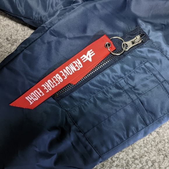 Bomber Jacket - Picture 4 of 7